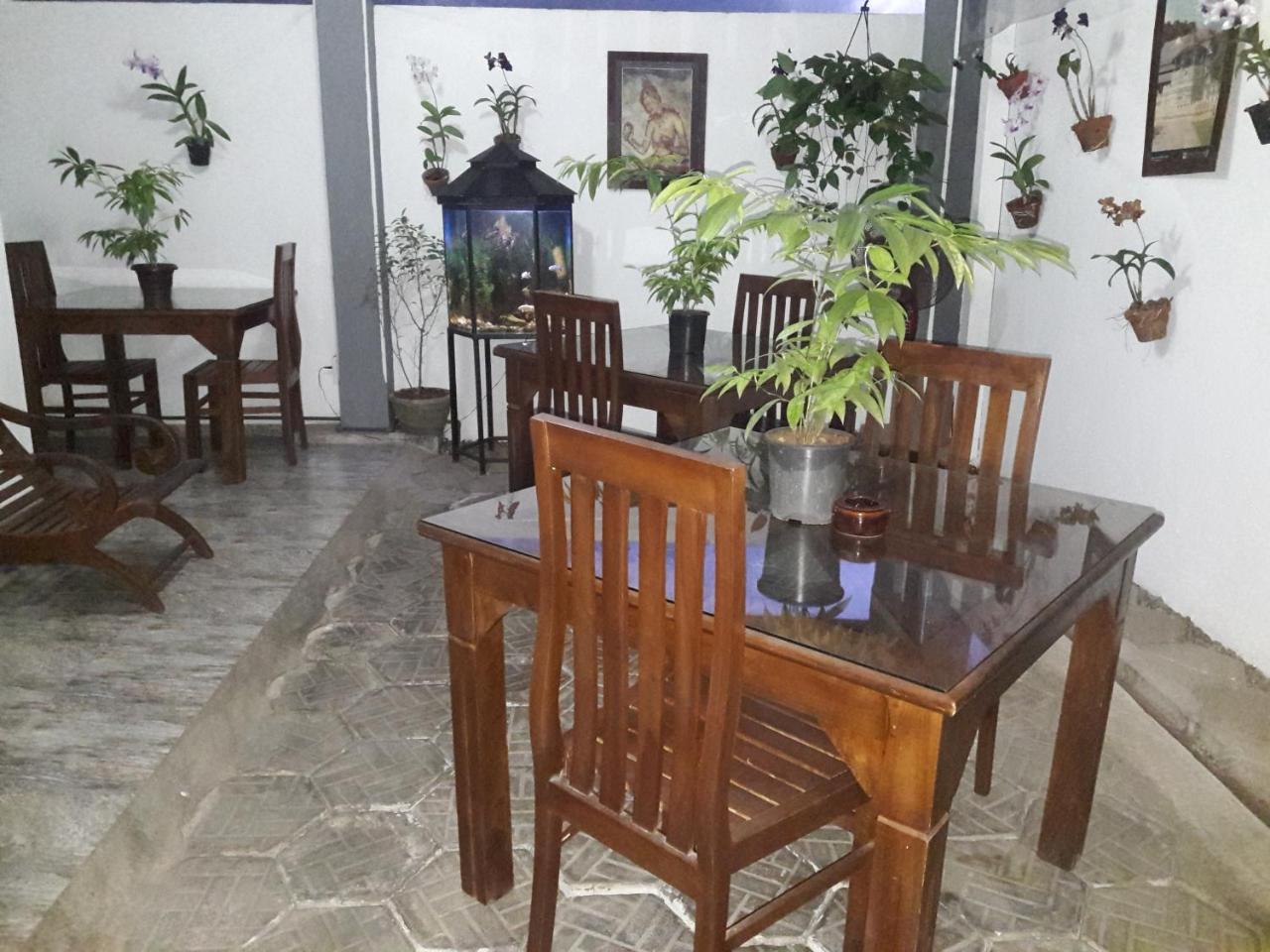 Aayu'S Guest Hotel Bentota Exterior photo